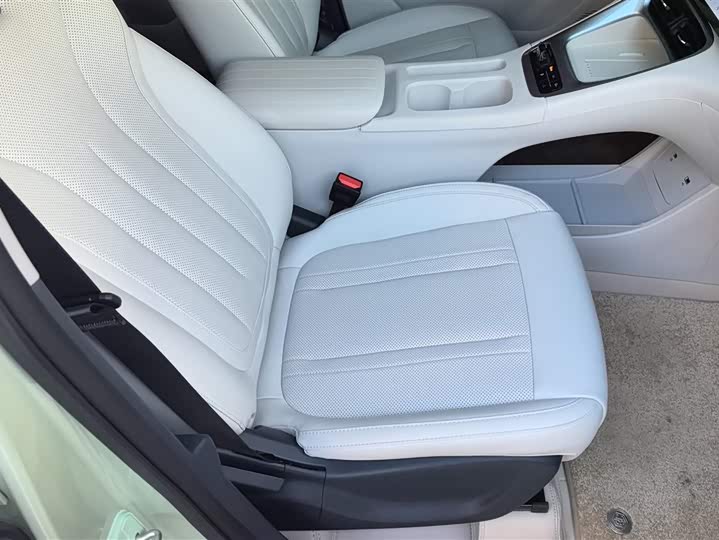 Фото 8 - Geely Galaxy Geome