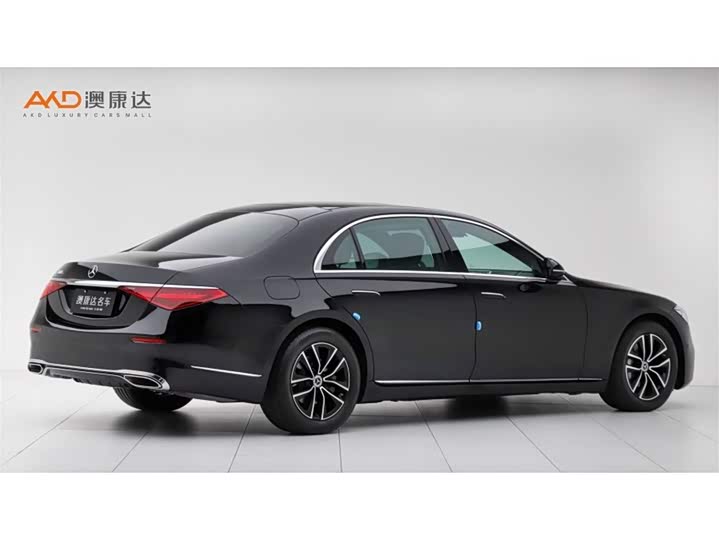 Фото 3 - Mercedes-Benz S-Class