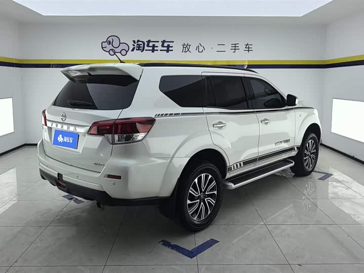 Фото 3 - Nissan Terra