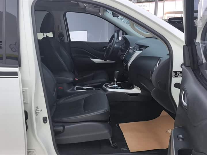 Фото 8 - Nissan Terra