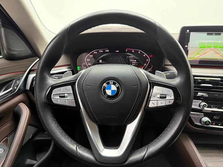 Фото 9 - BMW 5 Series