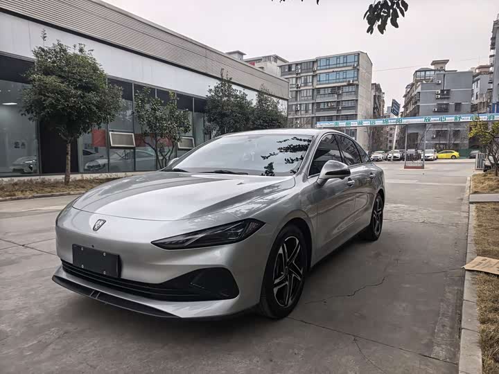 Фото 1 - Roewe D7