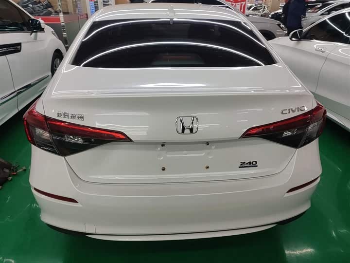 Фото 6 - Honda Civic