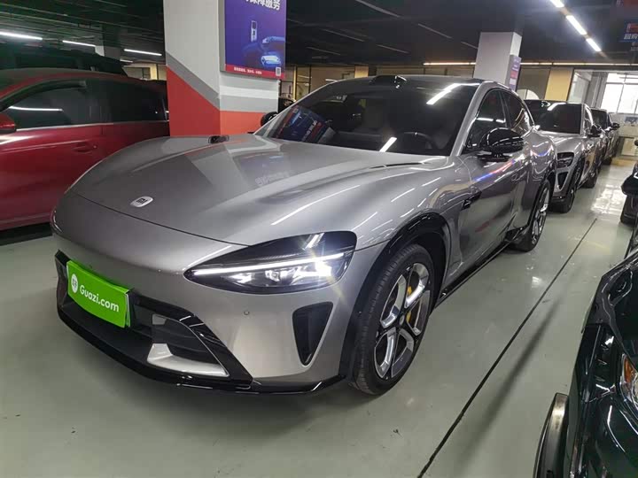 Фото 1 - Xiaomi YU7