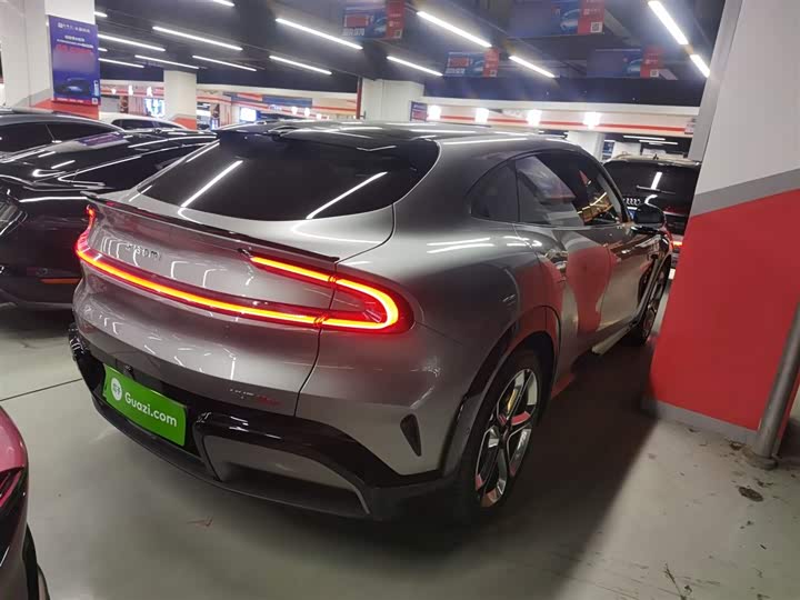 Фото 7 - Xiaomi YU7