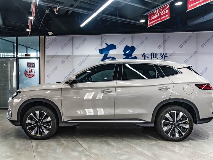 Фото 3 - BYD Song Plus Hybrid/EV