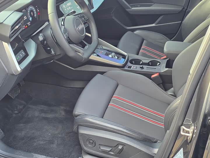 Фото 9 - Audi A3