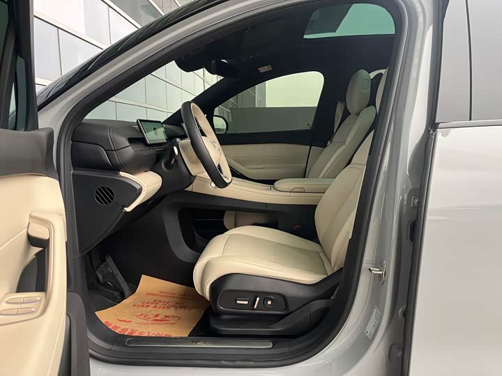 Фото 9 - Nio ES6