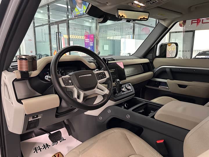 Фото 4 - Land Rover Defender