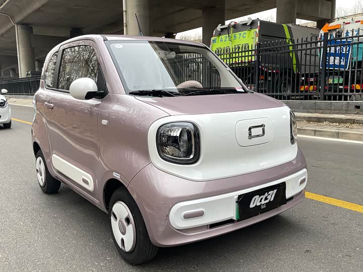 Фото 3 - Bestune Pony