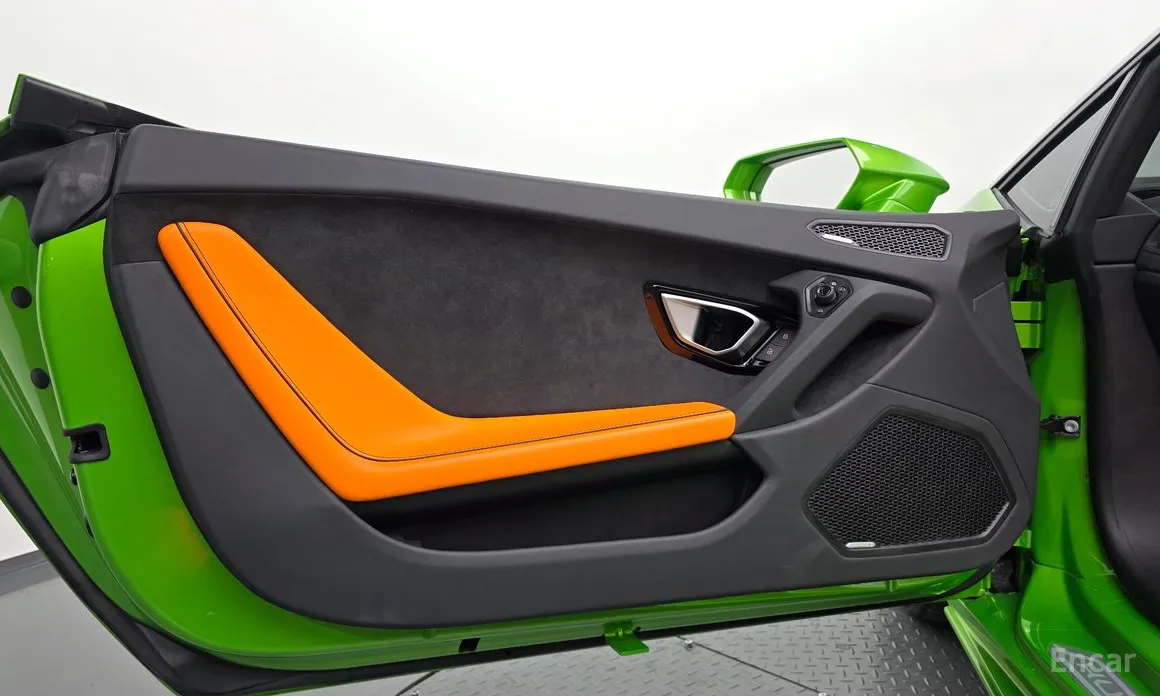 Фото 16 - Lamborghini Huracan