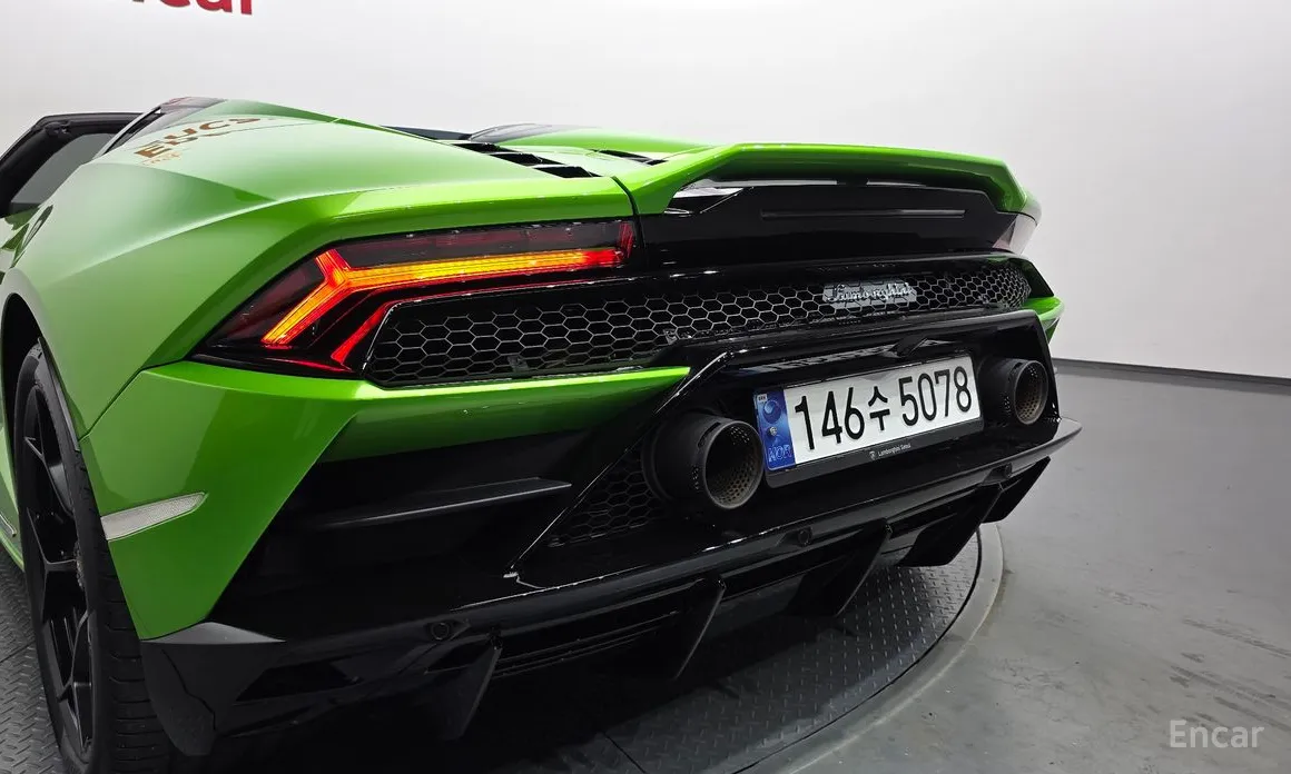 Фото 20 - Lamborghini Huracan