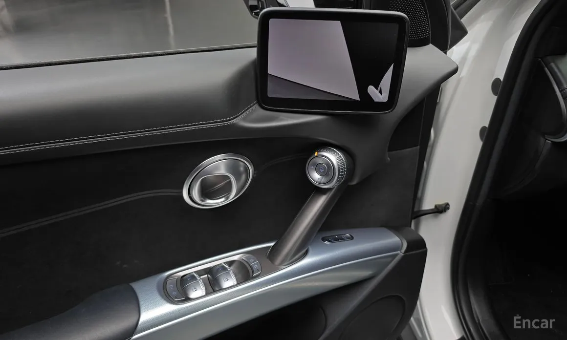 Фото 17 - Genesis GV60