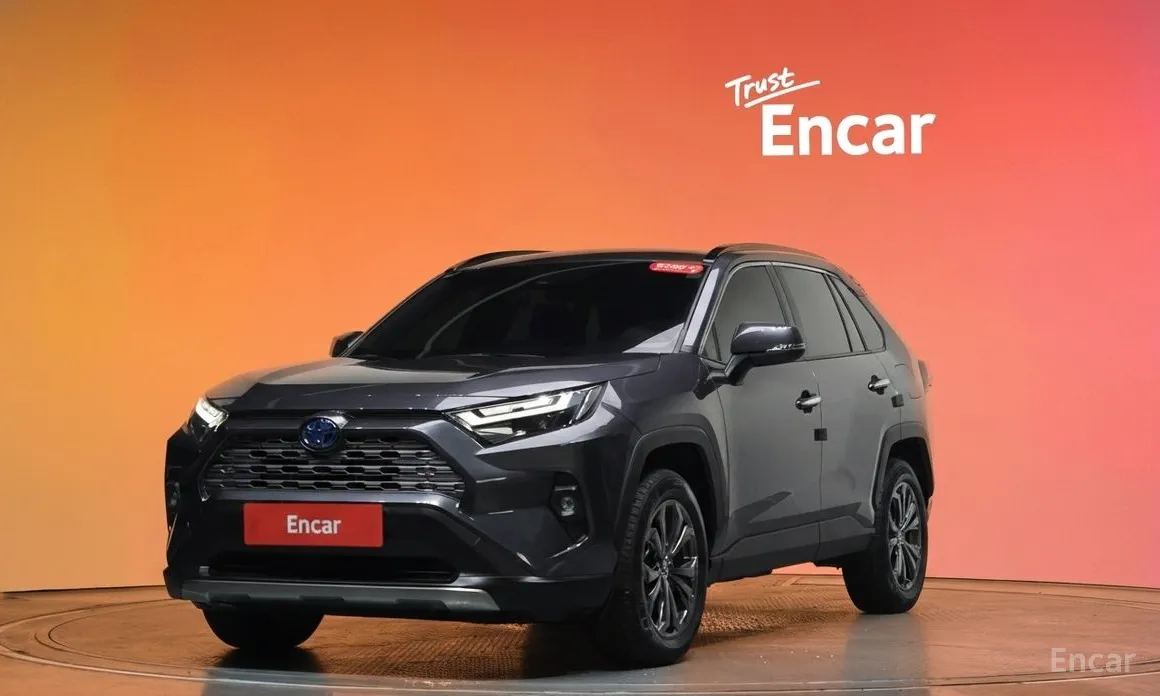 Фото 1 - Toyota RAV4