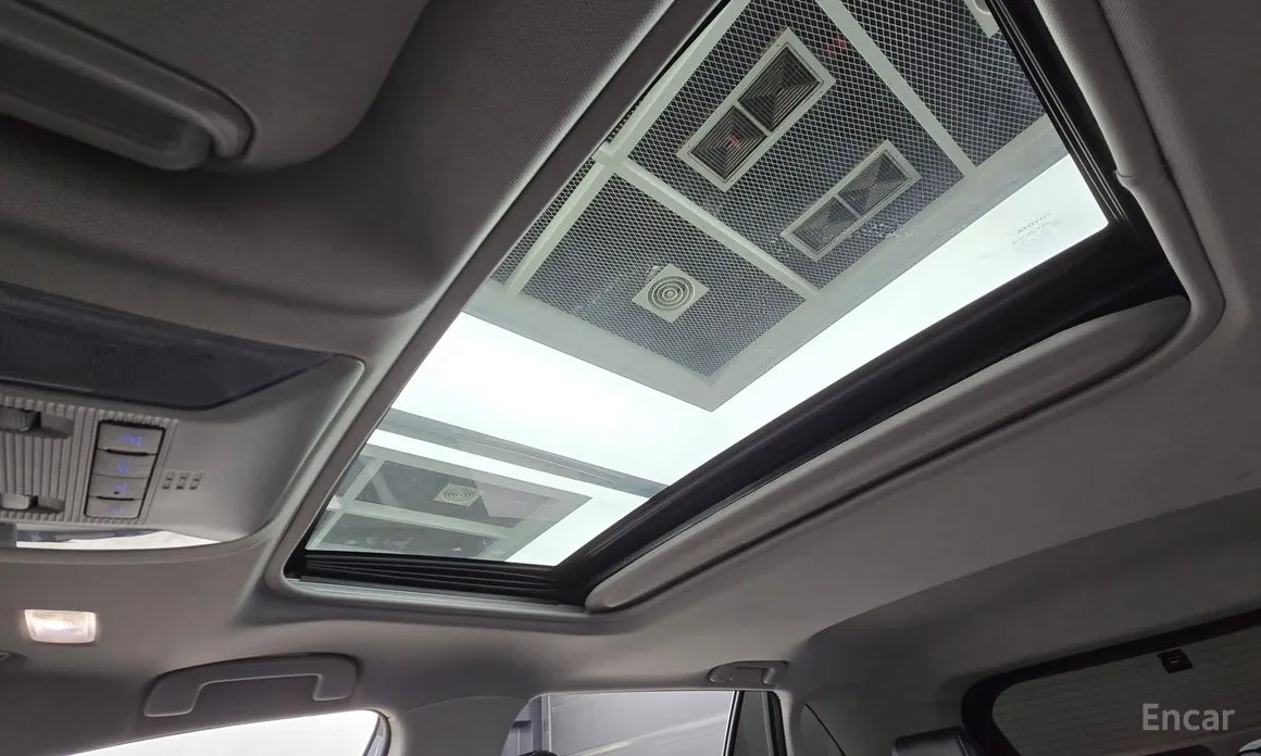 Фото 18 - Toyota RAV4