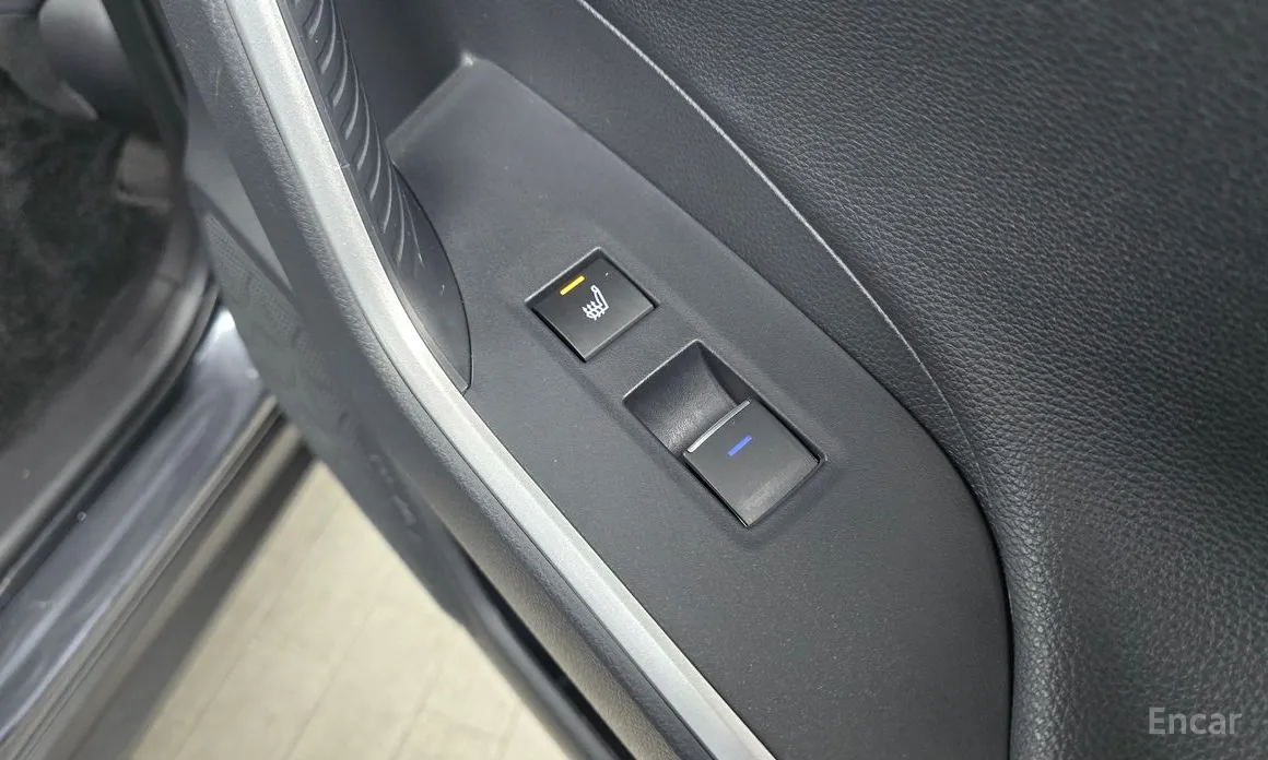 Фото 19 - Toyota RAV4