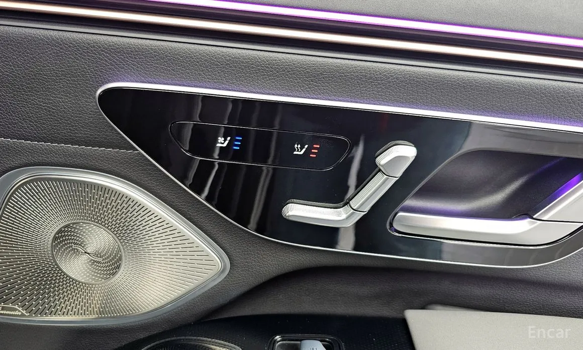 Фото 18 - Mercedes-Benz EQS