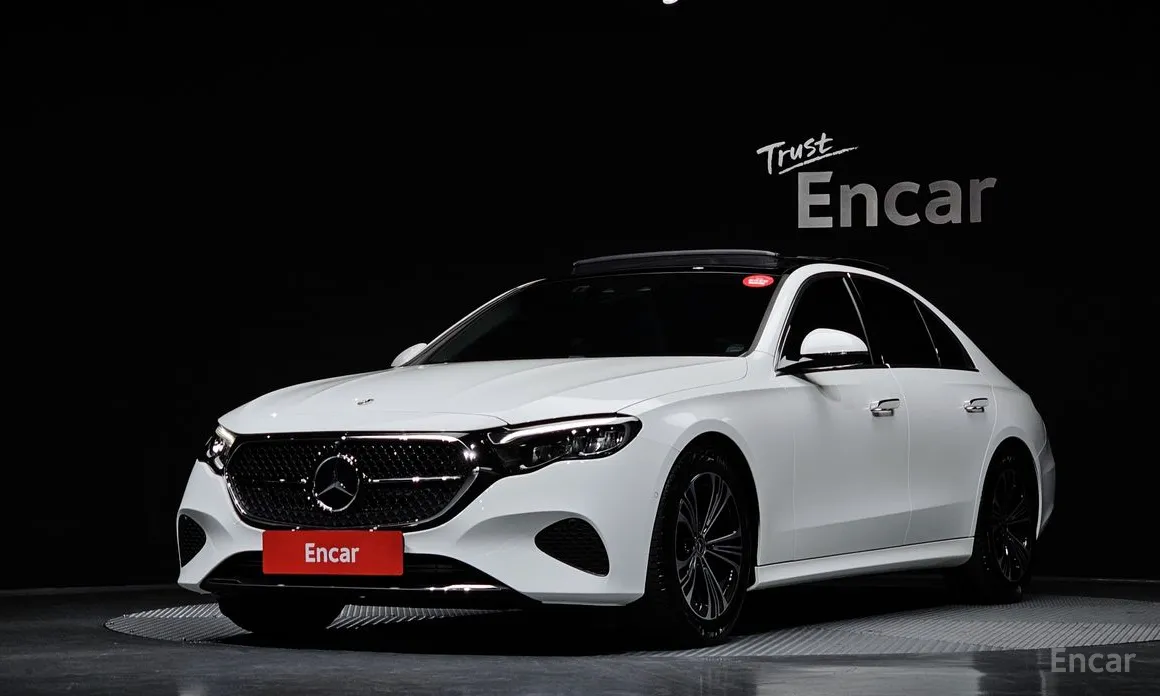 Фото 1 - Mercedes-Benz E-Class