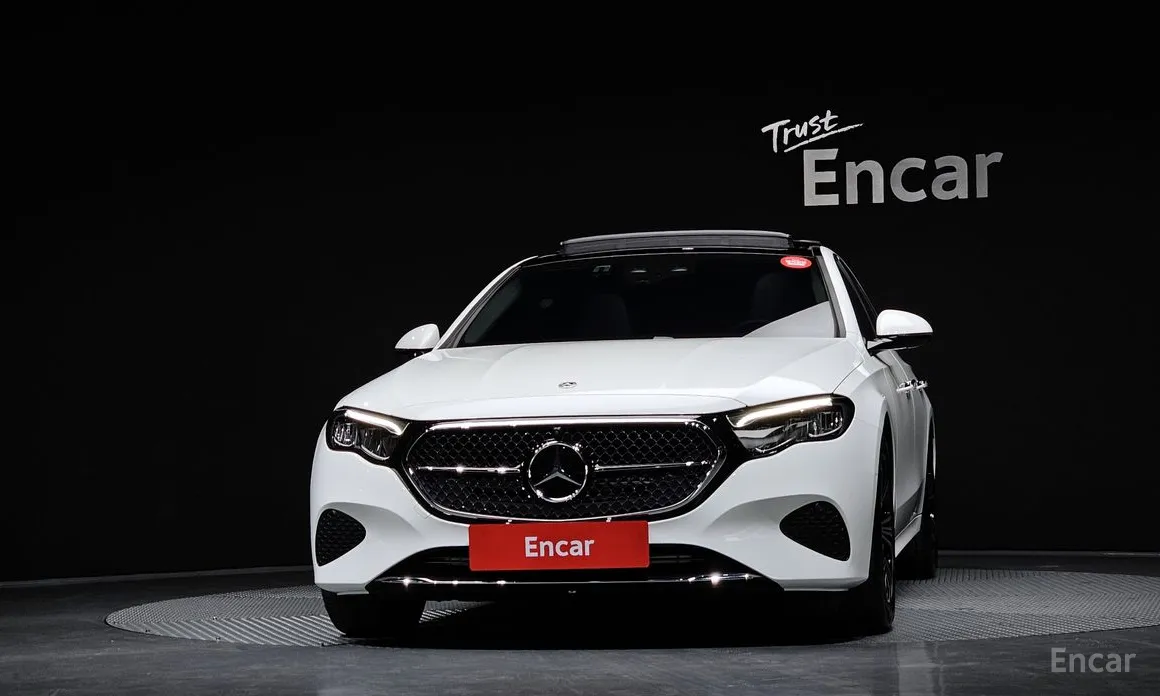 Фото 3 - Mercedes-Benz E-Class