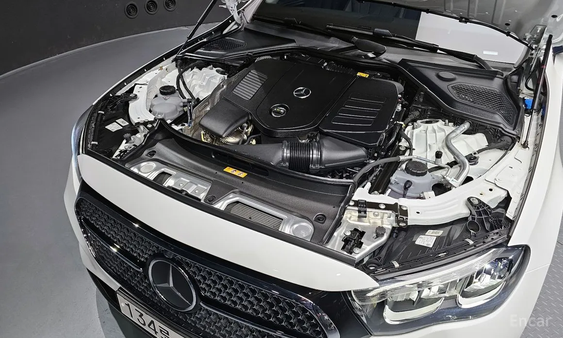 Фото 6 - Mercedes-Benz E-Class