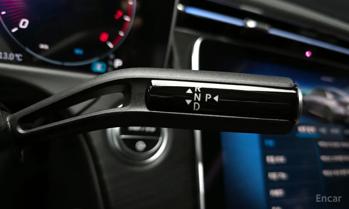 Фото 9 - Mercedes-Benz E-Class