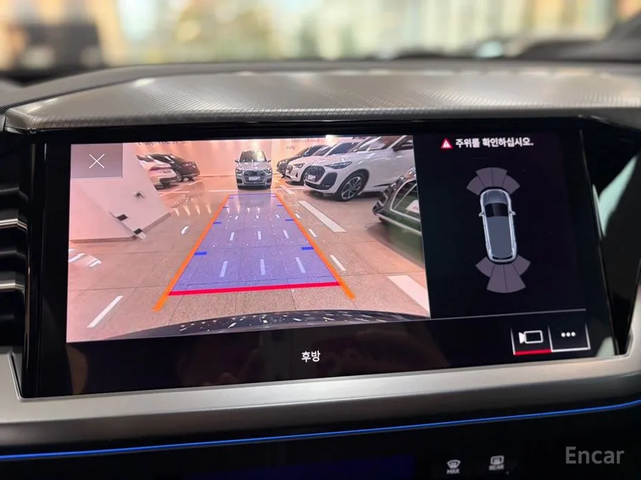 Фото 15 - Audi Q4 e-tron