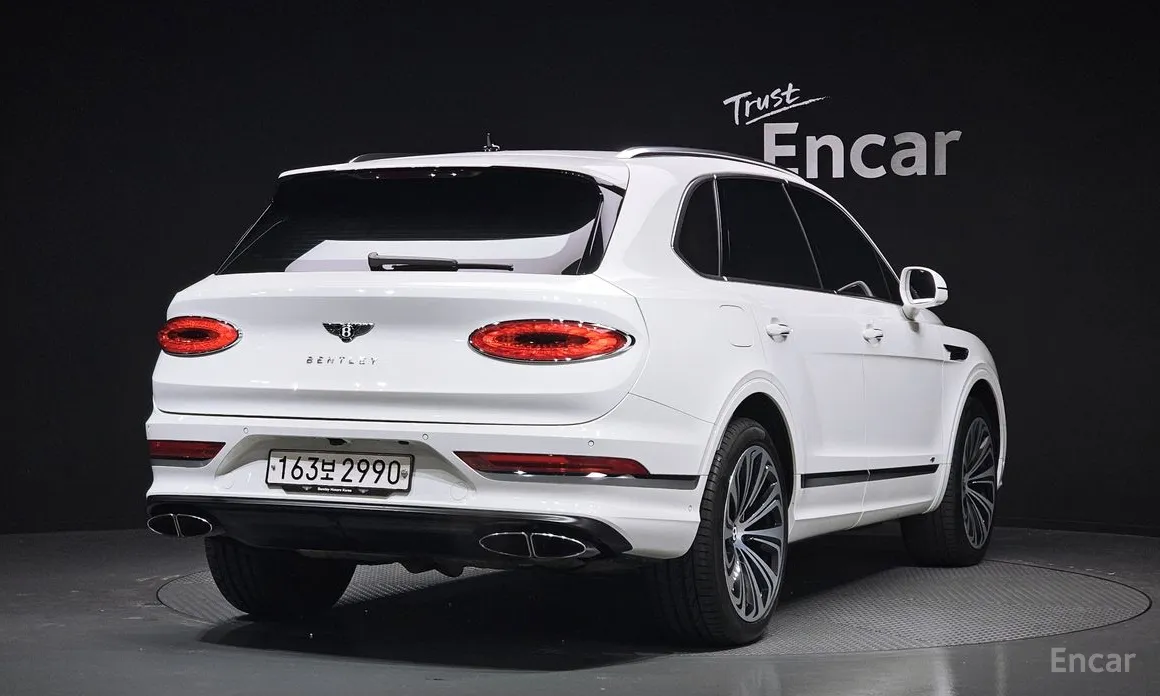 Фото 2 - Bentley Bentayga
