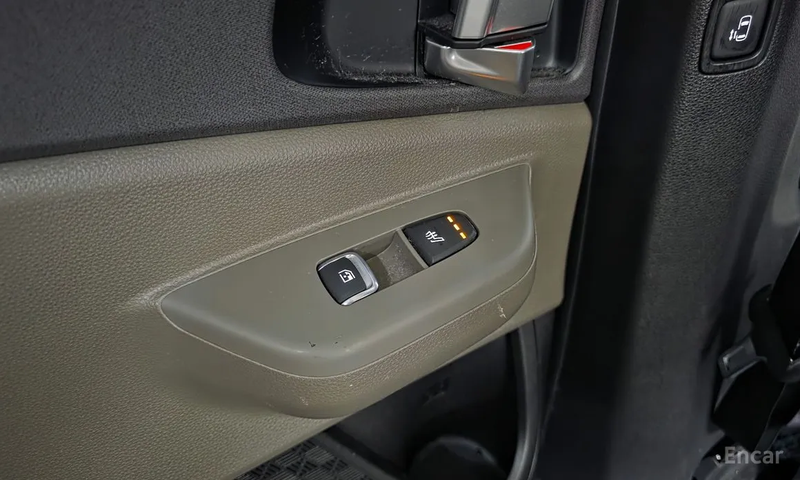 Фото 19 - Kia Carnival