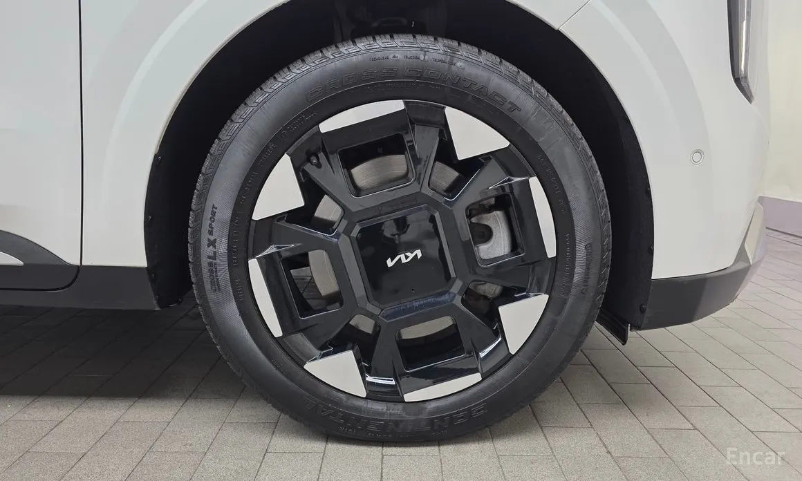 Фото 5 - Kia Carnival