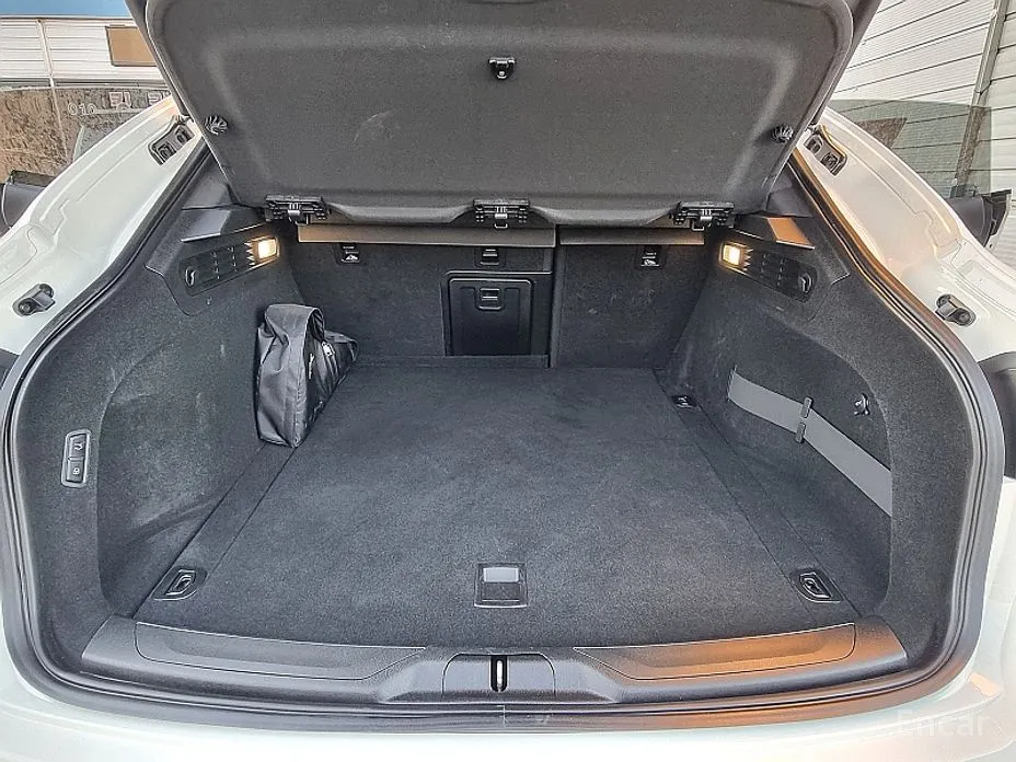 Фото 14 - Maserati Levante