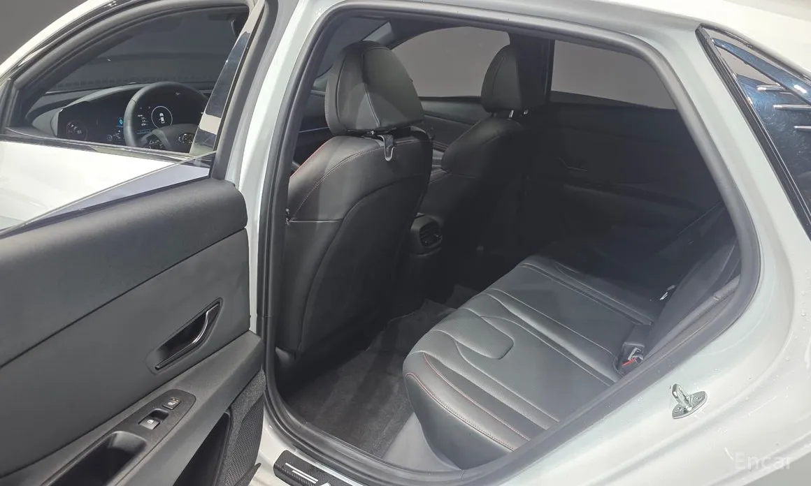 Photo 11 - Hyundai Avante