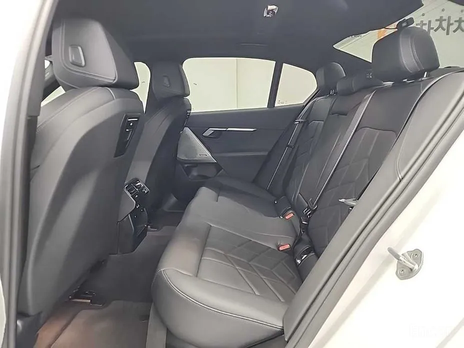 Фото 12 - BMW 5 Series