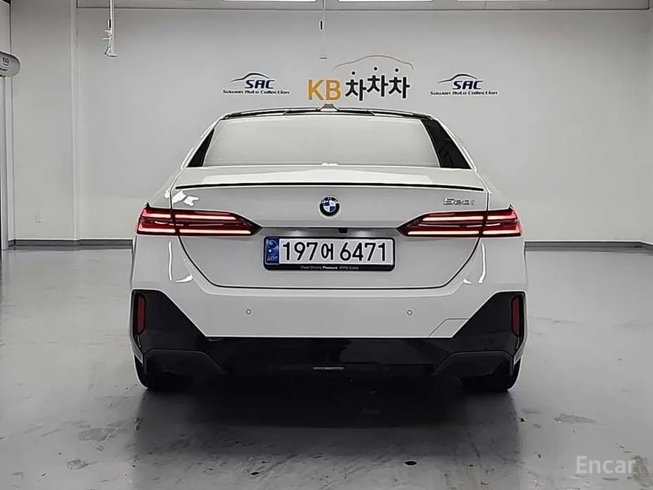 Фото 3 - BMW 5 Series