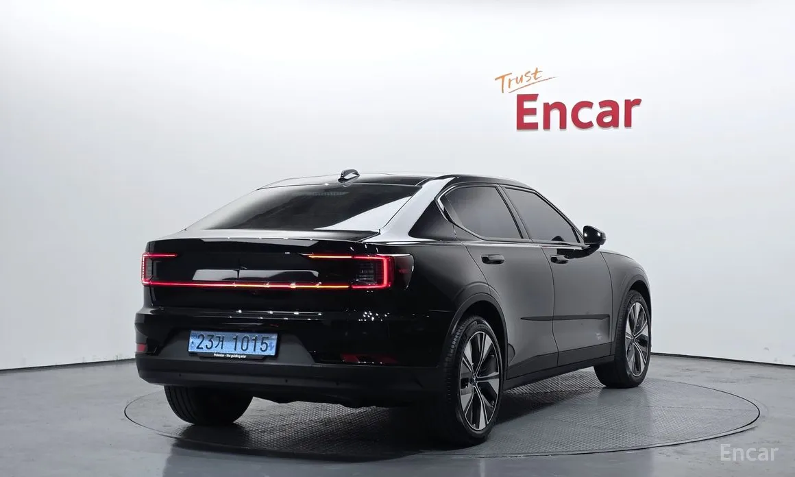 Фото 2 - Polestar 2