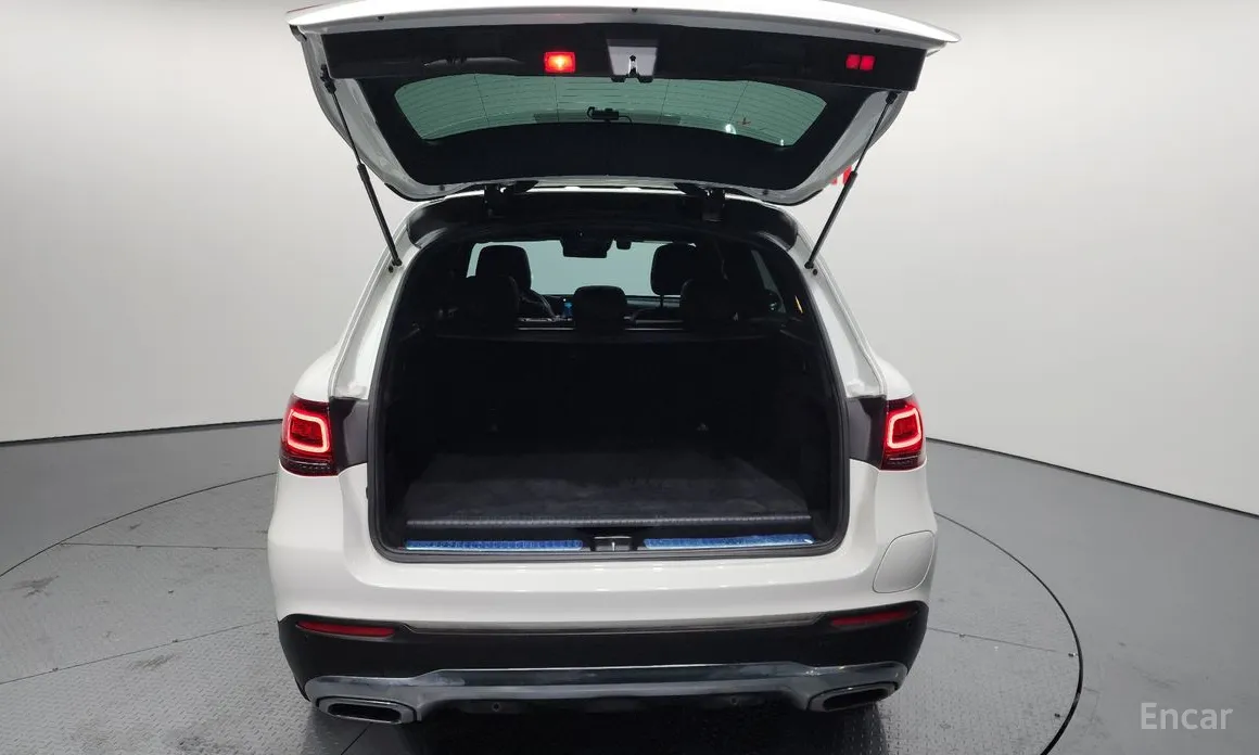 Фото 20 - Mercedes-Benz GLC-Class