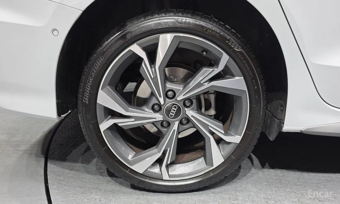 Фото 5 - Audi A3