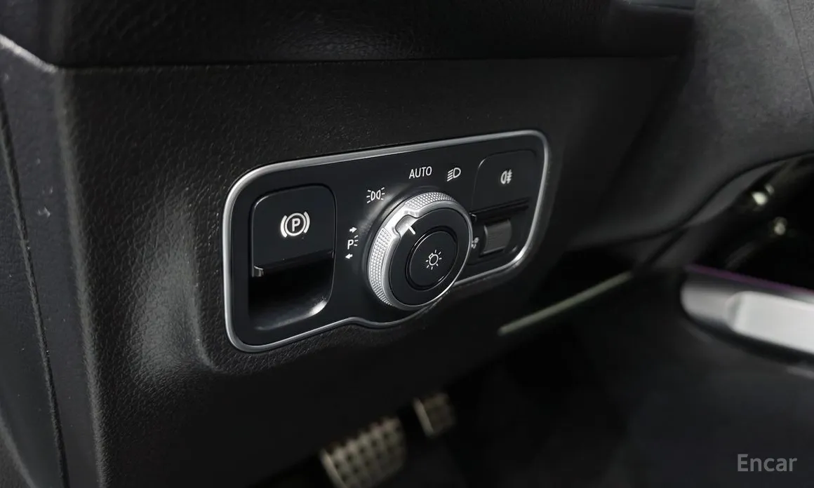 Mercedes-Benz GLB-Class 2020 GLB250 4MATIC
