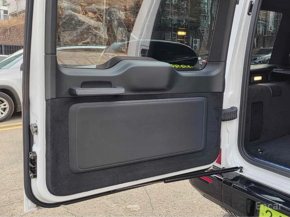 Фото 13 - Mercedes-Benz G-Class