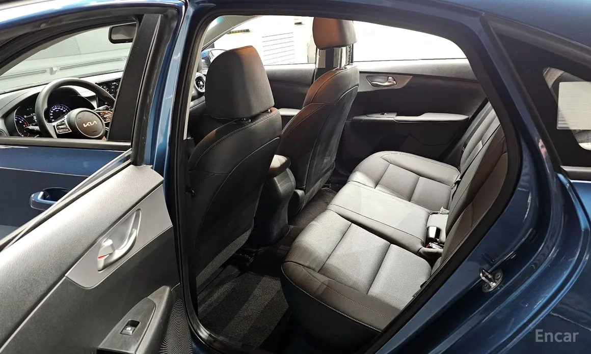 Фото 11 - Kia K3