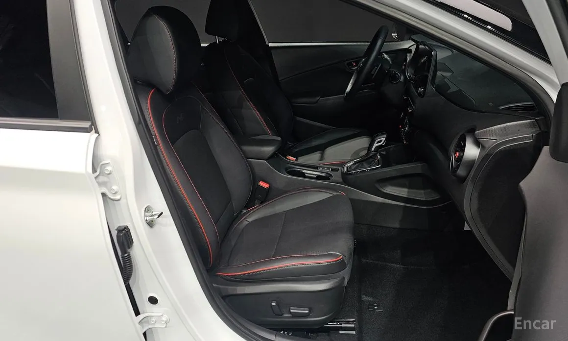 Фото 10 - Hyundai Kona