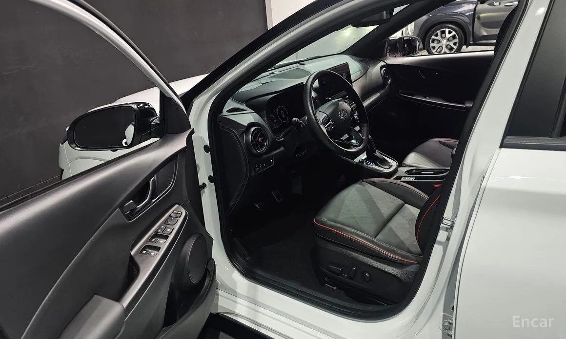 Фото 11 - Hyundai Kona