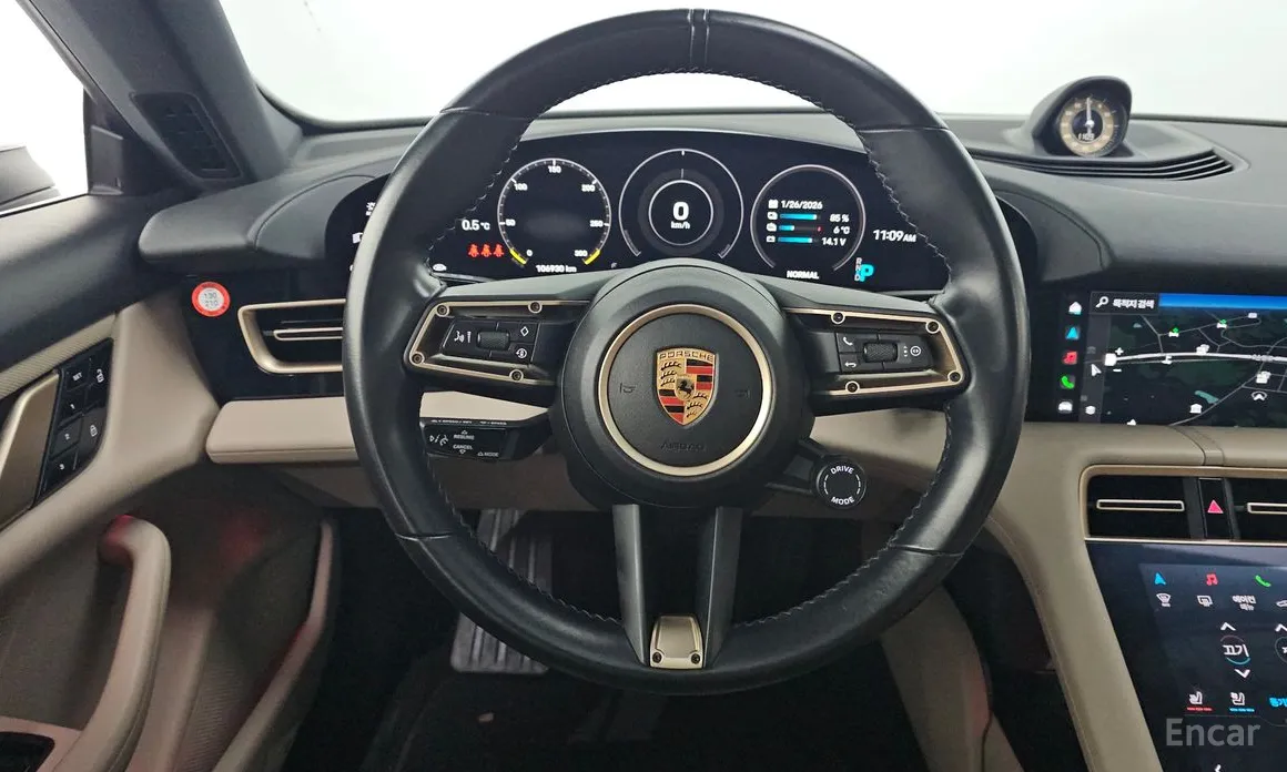 Фото 13 - Porsche Taycan