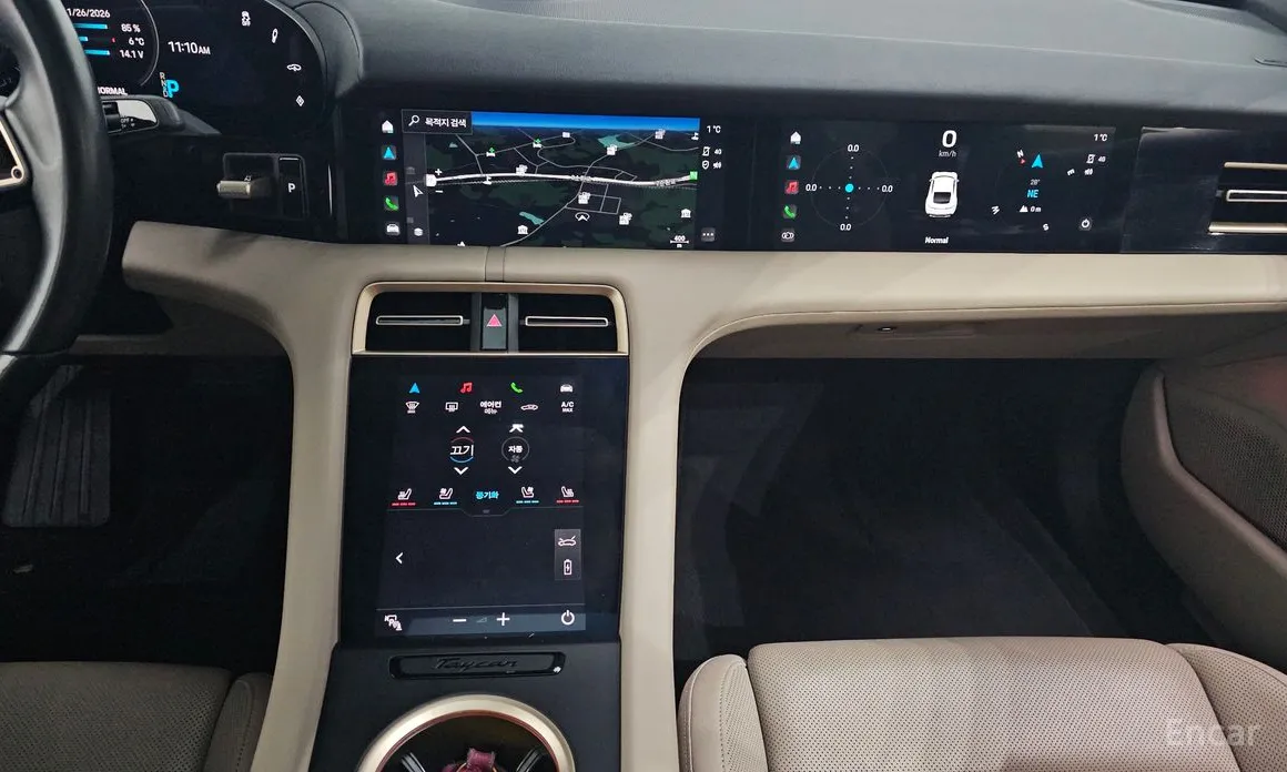 Фото 14 - Porsche Taycan