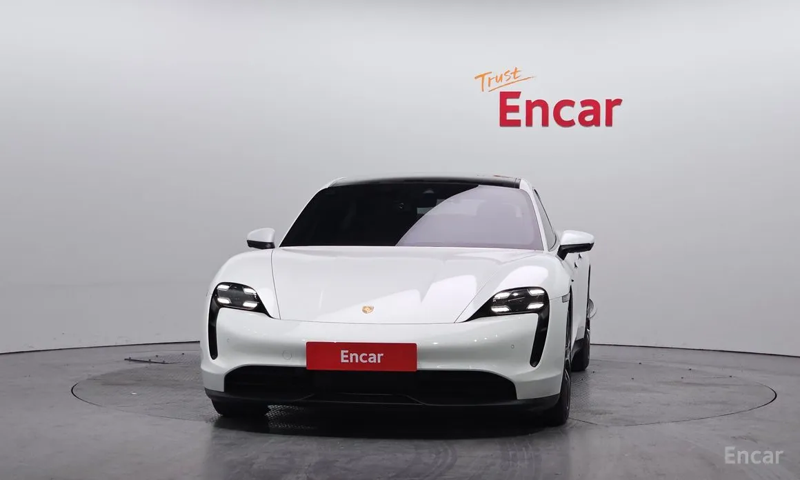 Фото 3 - Porsche Taycan