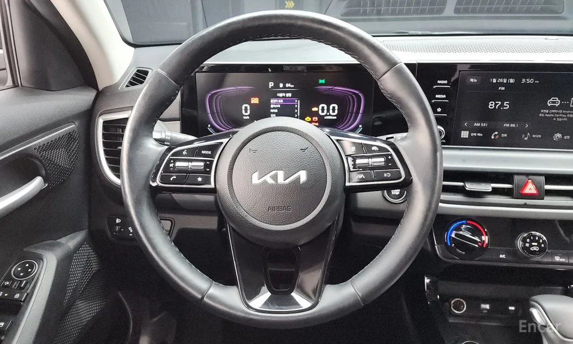 Фото 13 - Kia Seltos