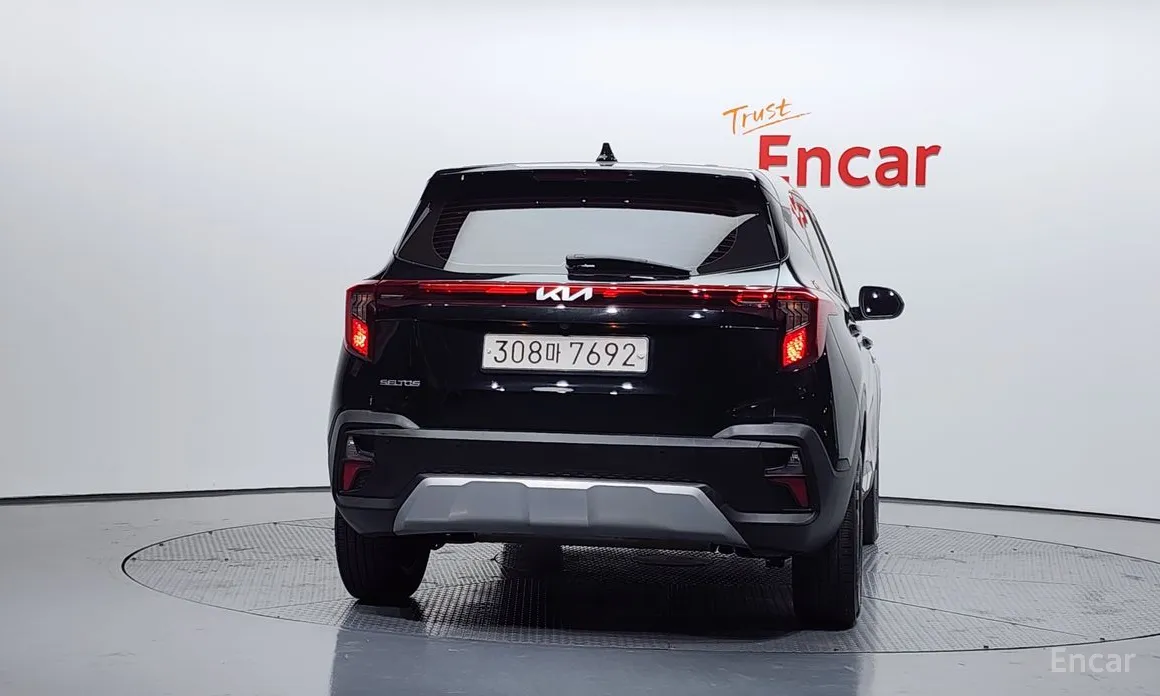 Фото 4 - Kia Seltos
