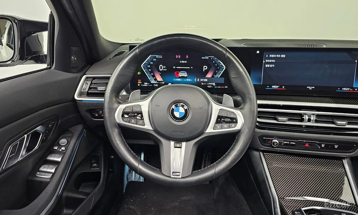 Photo 13 - BMW 3 Series