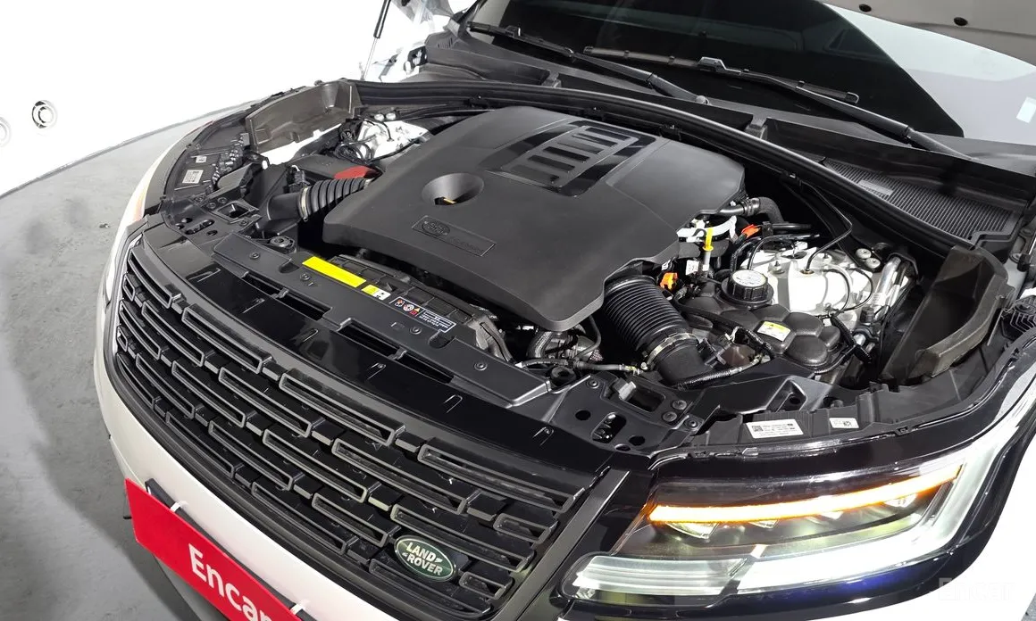 Фото 6 - Land Rover Range Rover Velar