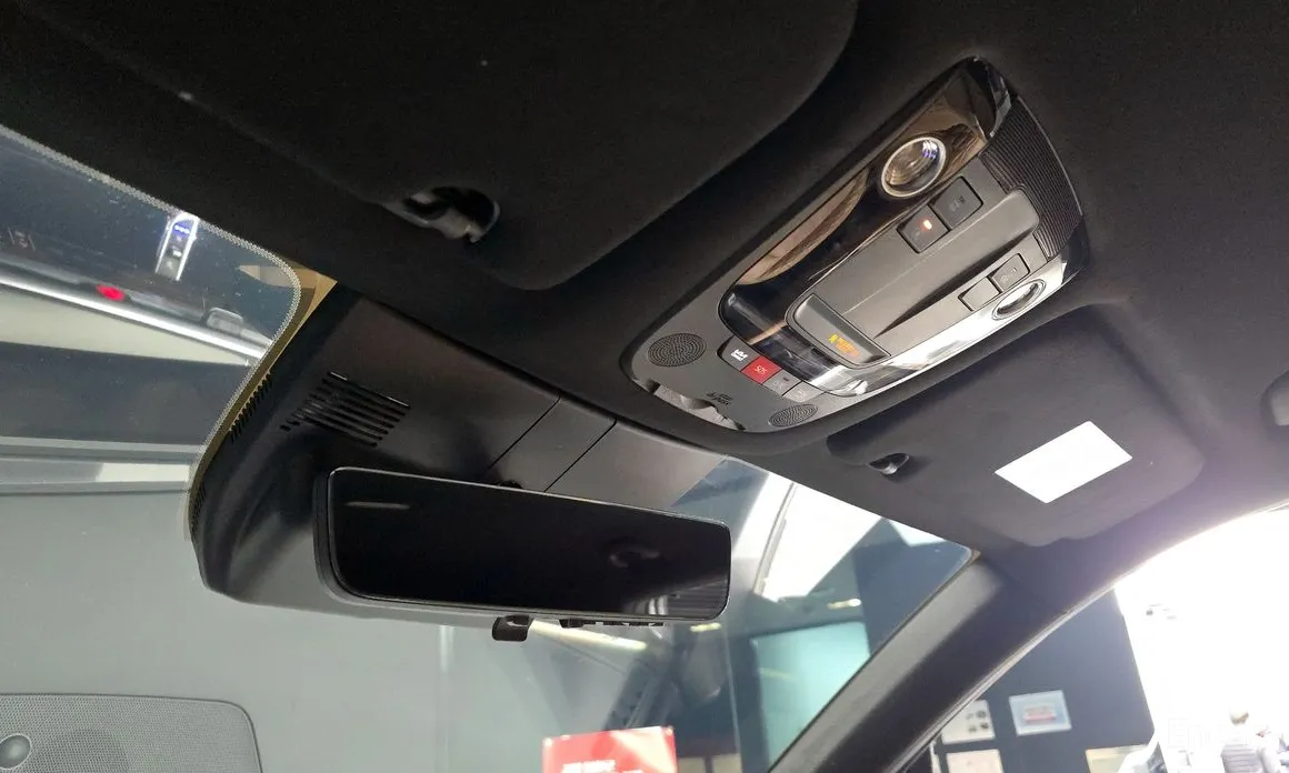 Фото 19 - Kia Sorento