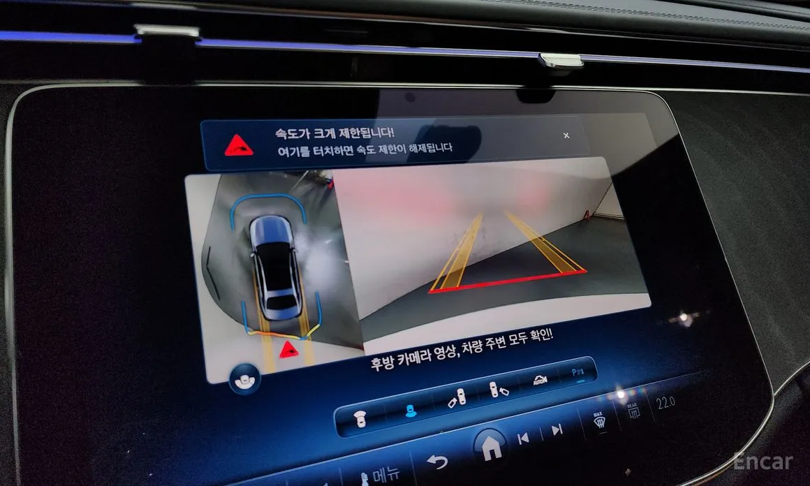 Фото 15 - Mercedes-Benz E-Class